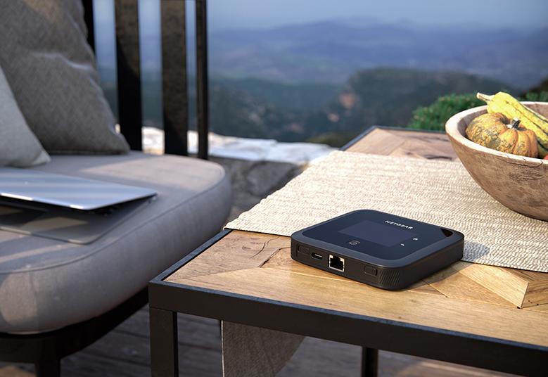 Nighthawk (MR5200) M5 5G AX1800 WiFi 6 Mobile Router